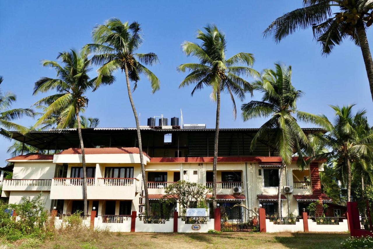 Shanu'S Seaside Inn - A Family-Run Guesthouse Just 100 Metres From Candolim Beach Exterior foto