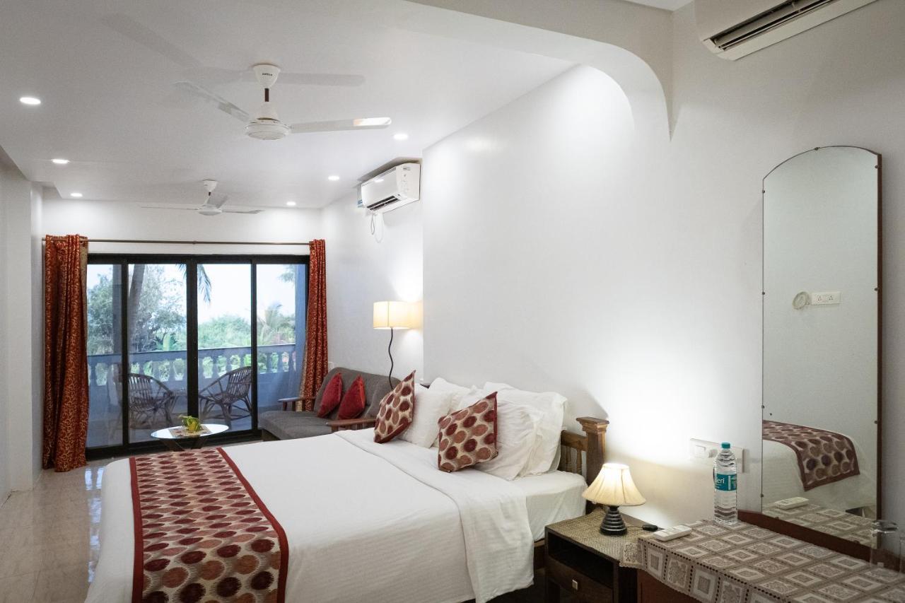 Shanu'S Seaside Inn - A Family-Run Guesthouse Just 100 Metres From Candolim Beach Exterior foto