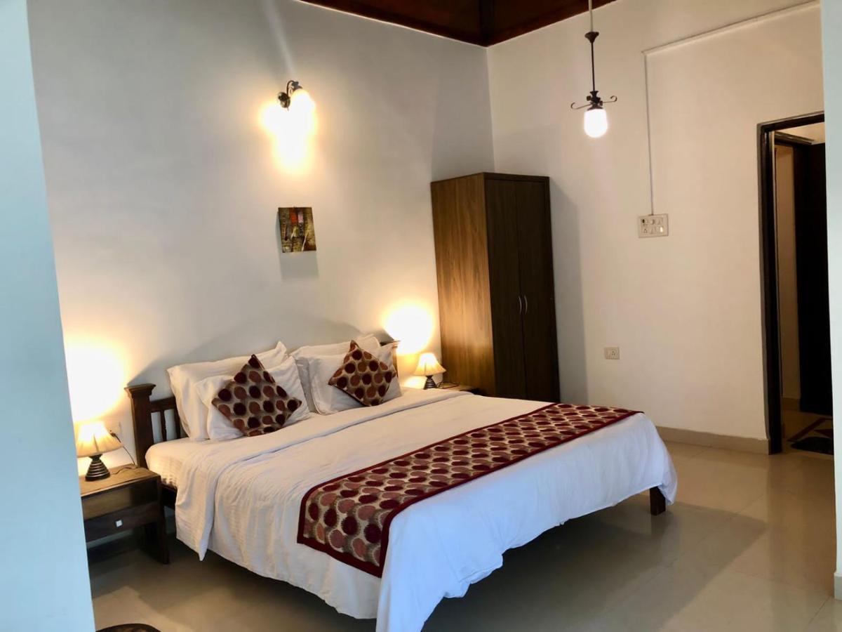 Shanu'S Seaside Inn - A Family-Run Guesthouse Just 100 Metres From Candolim Beach Exterior foto