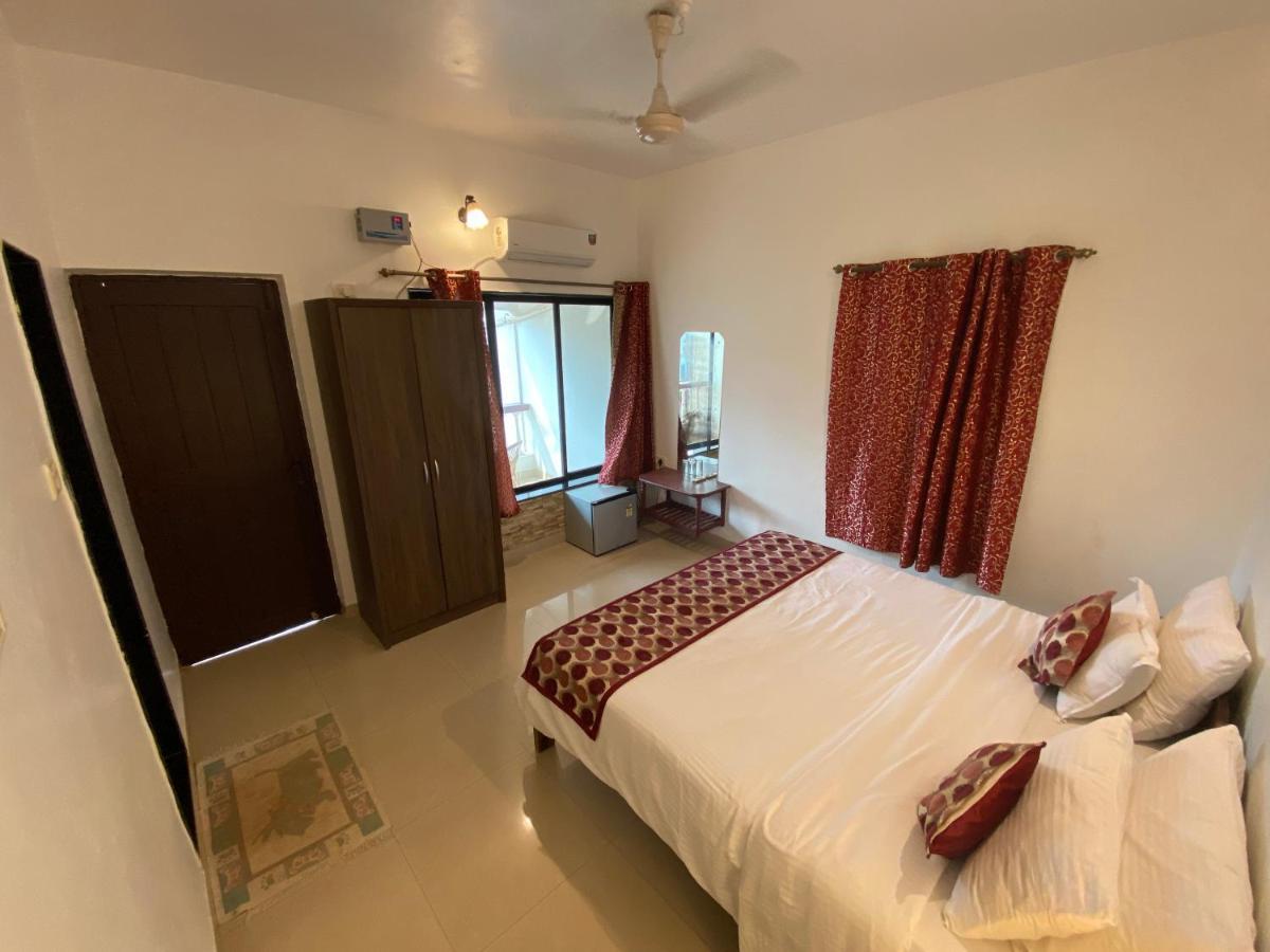 Shanu'S Seaside Inn - A Family-Run Guesthouse Just 100 Metres From Candolim Beach Exterior foto
